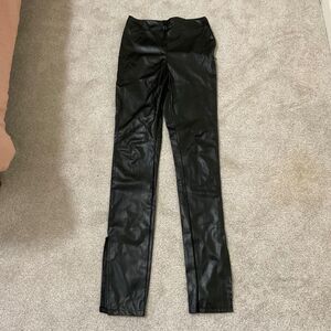 SBetro Black faux leather pants size S, slim fit, high waist stretchy